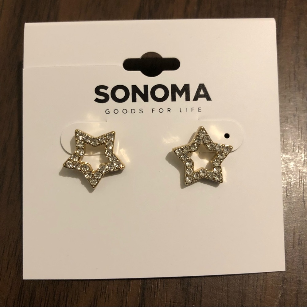 Sonoma Gold Tone  Star simulated Diamond Stud Earrings #B57